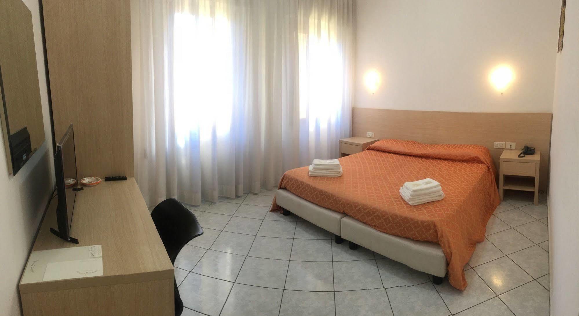 Albergo La Posta Arezzo Badia Al Pino Luaran gambar